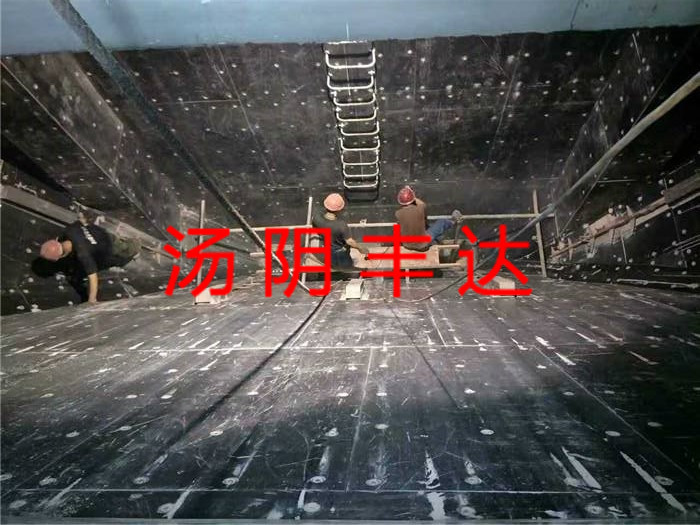 超高分子聚乙（yǐ）烯（xī）襯板現場安裝圖